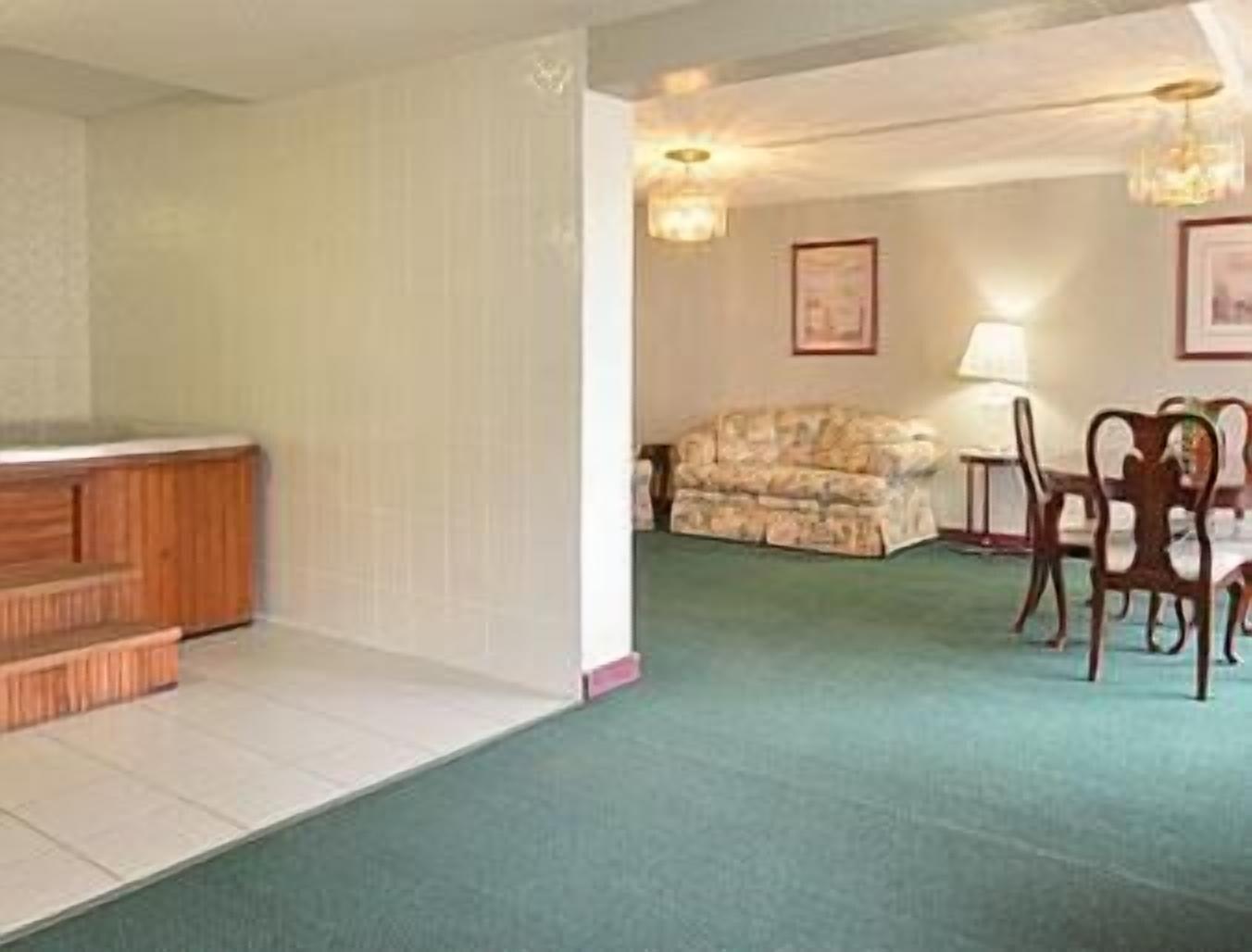 Super 8 By Wyndham Norman Quarto foto