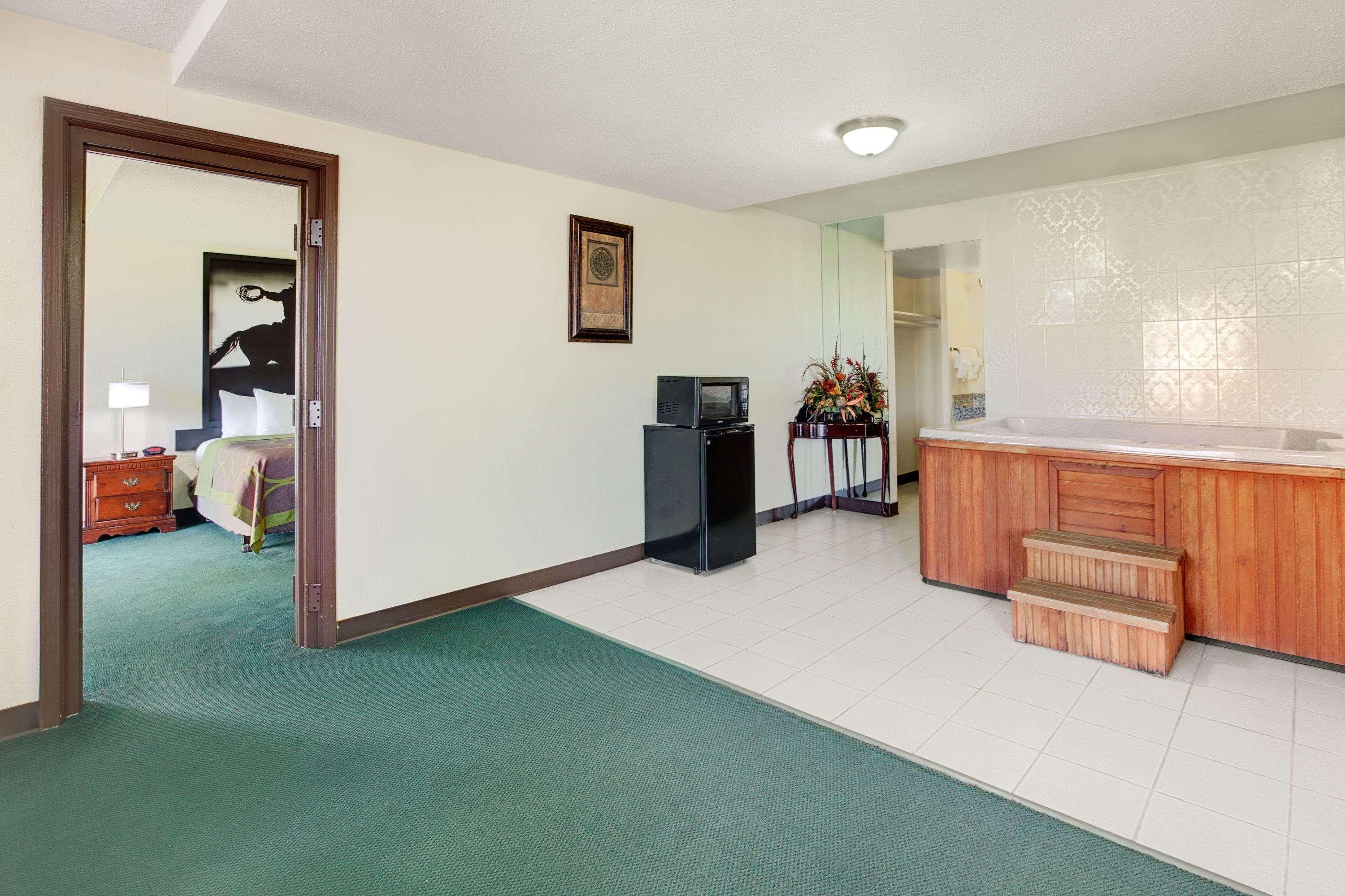 Super 8 By Wyndham Norman Exterior foto